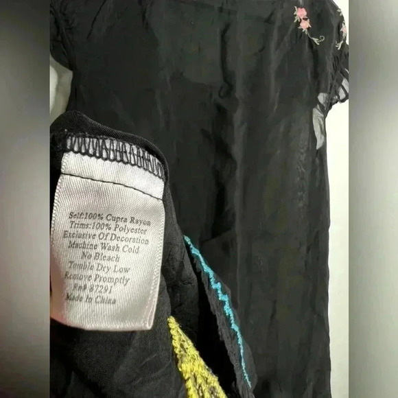 Johnny Was Sheer Embroidered Floral Top Size Small - Picture 9 of 9